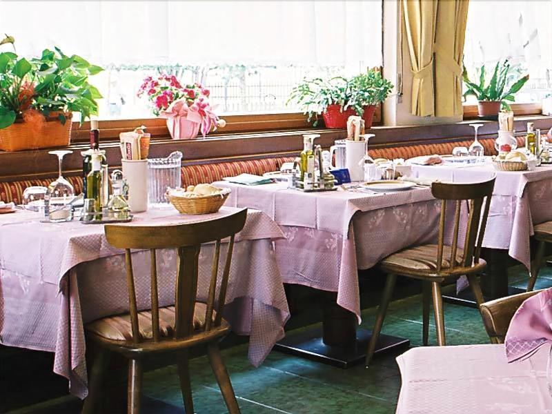 Hotel Stella Alpina Falcade Buitenkant foto