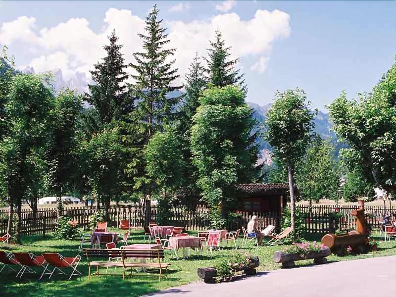 Hotel Stella Alpina Falcade Buitenkant foto
