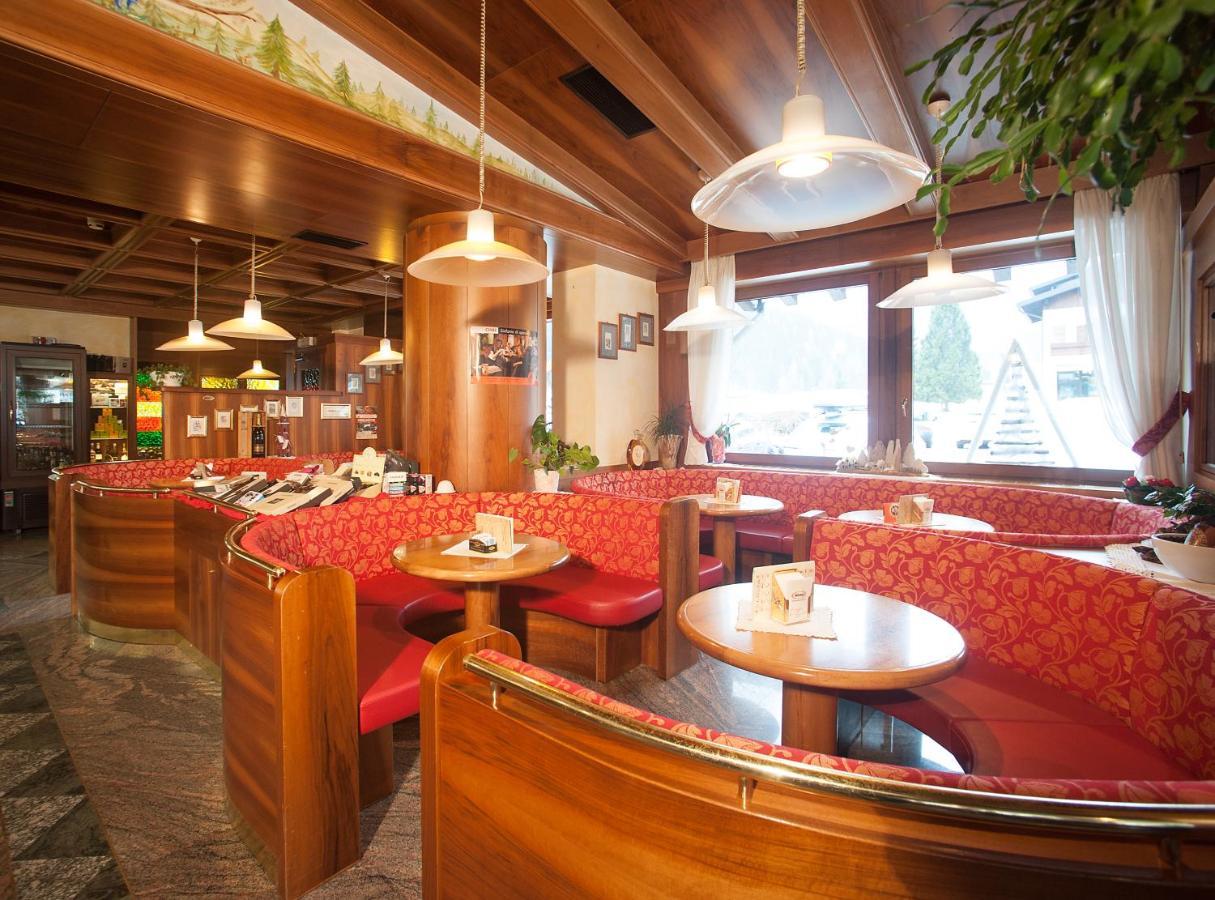 Hotel Stella Alpina Falcade Buitenkant foto